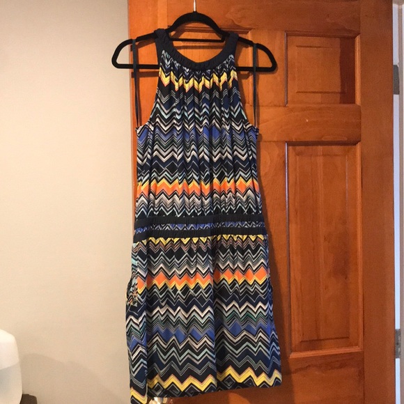 Dress - Picture 5 of 6